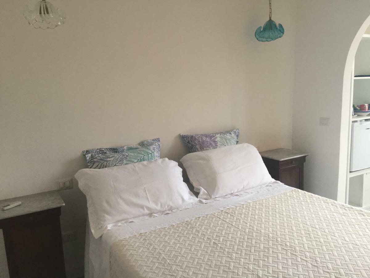 Nel Sole Di Daniel Bed & Breakfast San Felice Circeo Exterior foto